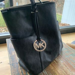 Black Michael Kors Shoulder Bag
